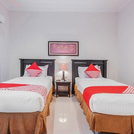 Capital O 534 Sriwijaya Hotel Джакарта Екстериор снимка