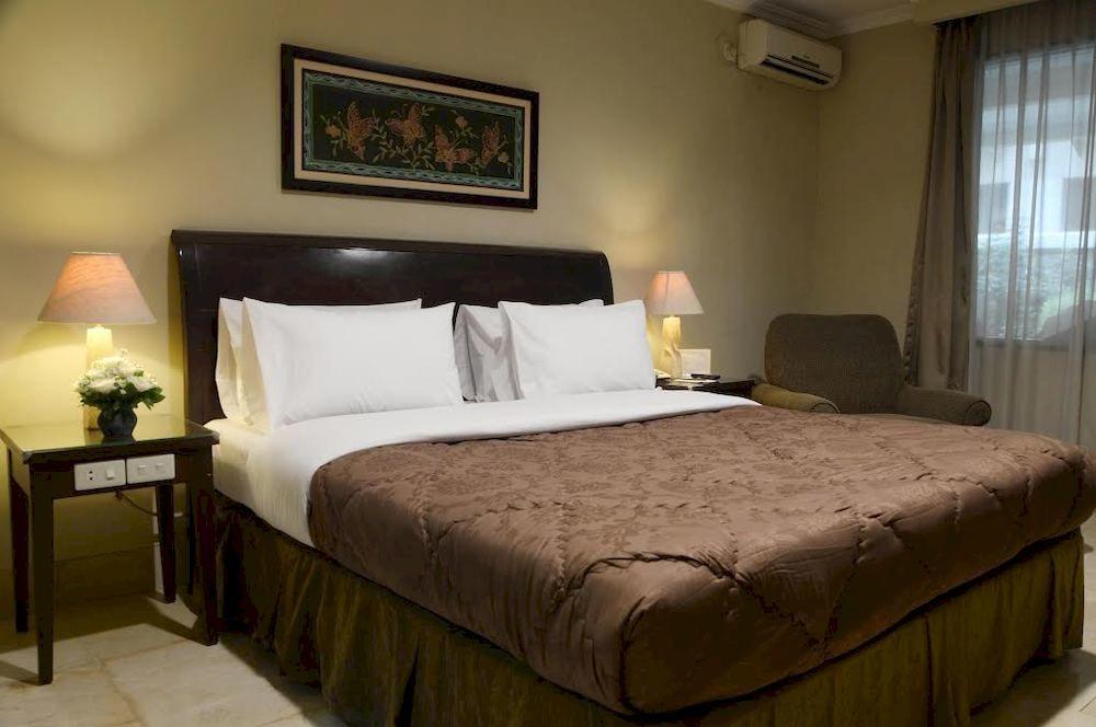 Capital O 534 Sriwijaya Hotel Джакарта Екстериор снимка