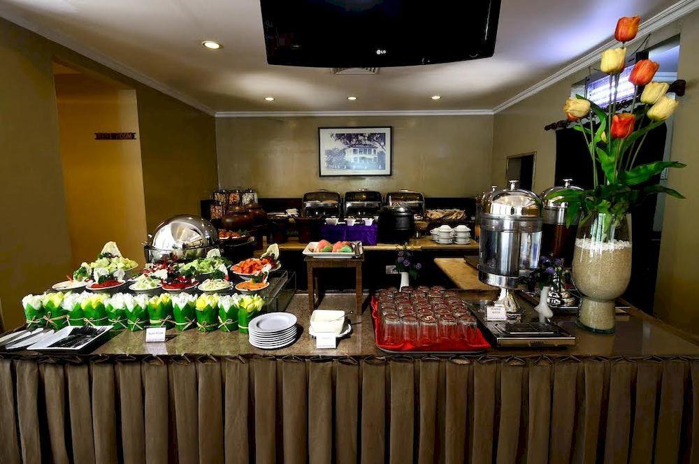 Capital O 534 Sriwijaya Hotel Джакарта Екстериор снимка