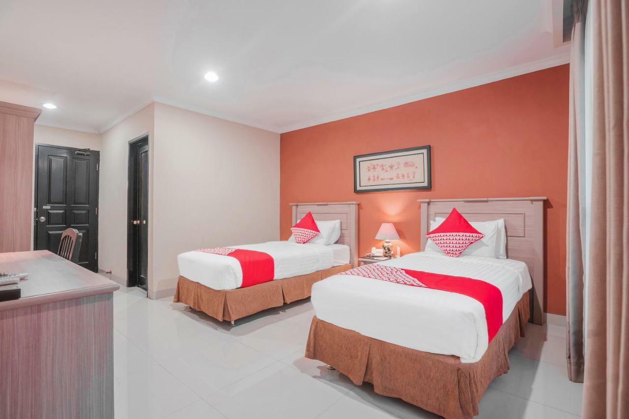 Capital O 534 Sriwijaya Hotel Джакарта Екстериор снимка