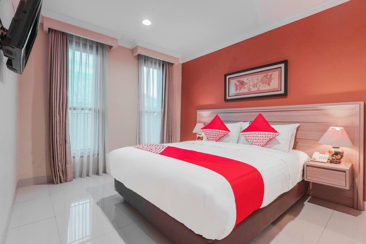 Capital O 534 Sriwijaya Hotel Джакарта Екстериор снимка