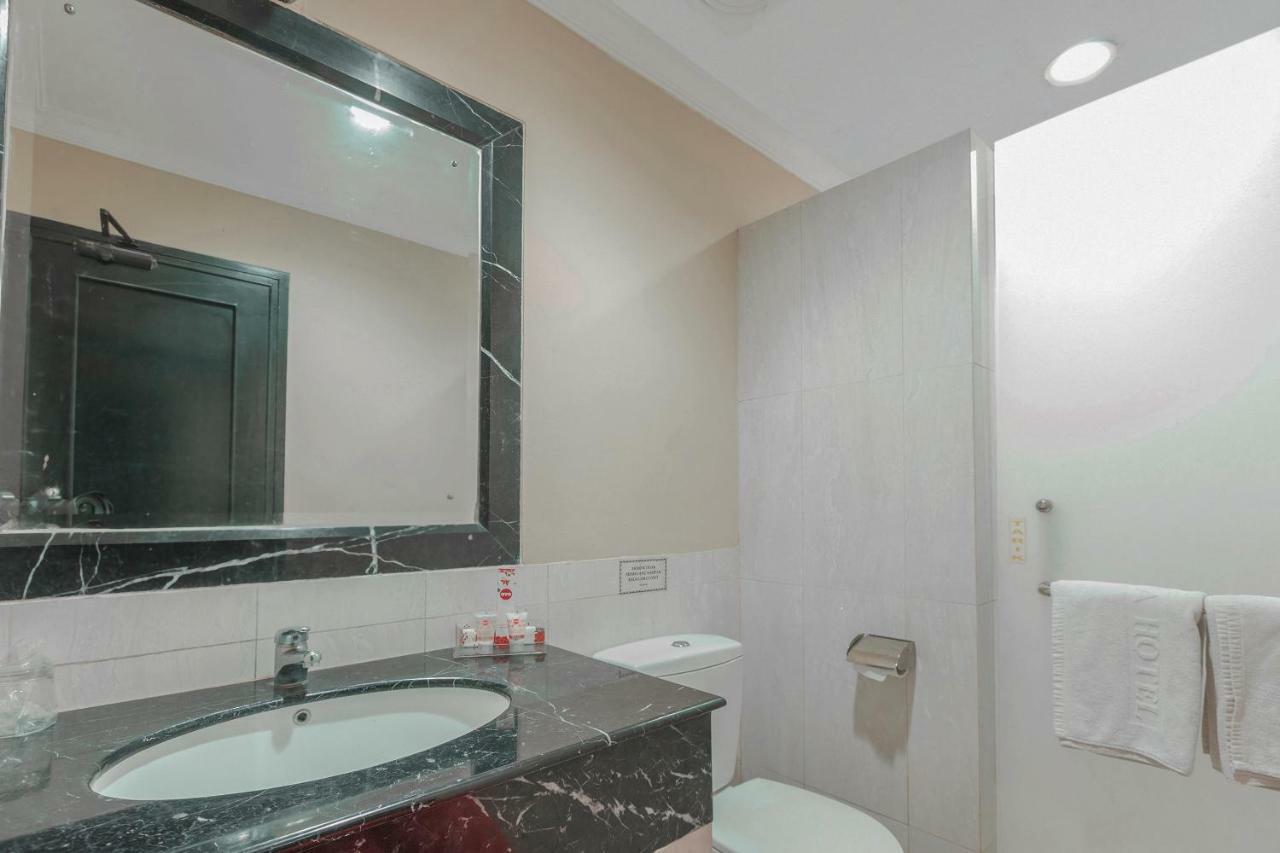 Capital O 534 Sriwijaya Hotel Джакарта Екстериор снимка