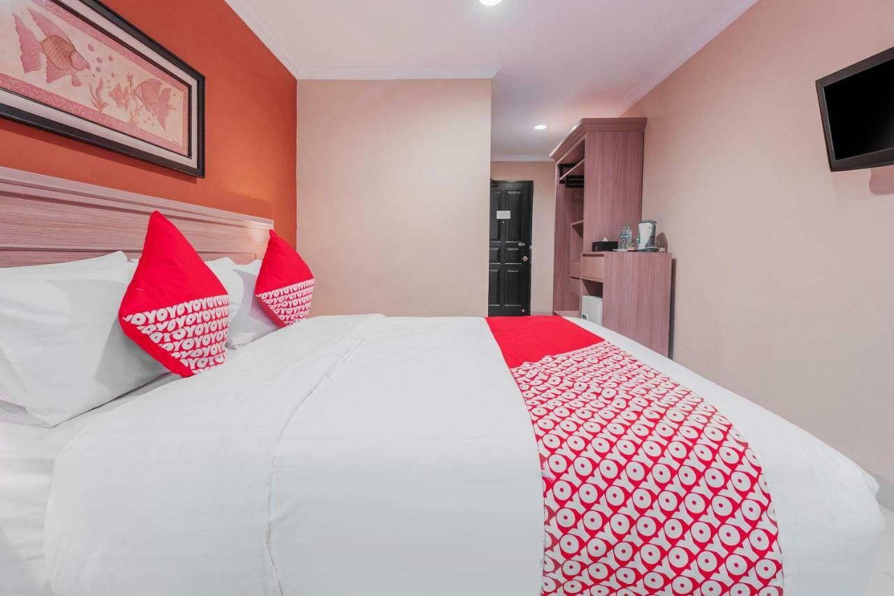 Capital O 534 Sriwijaya Hotel Джакарта Екстериор снимка