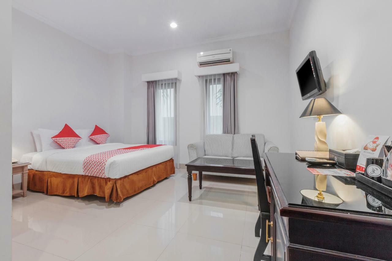 Capital O 534 Sriwijaya Hotel Джакарта Екстериор снимка