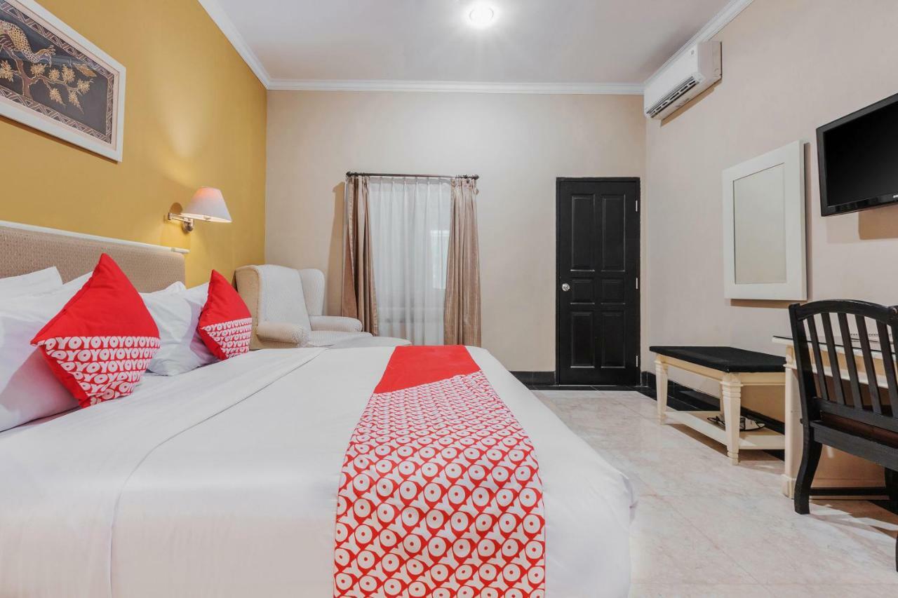 Capital O 534 Sriwijaya Hotel Джакарта Екстериор снимка