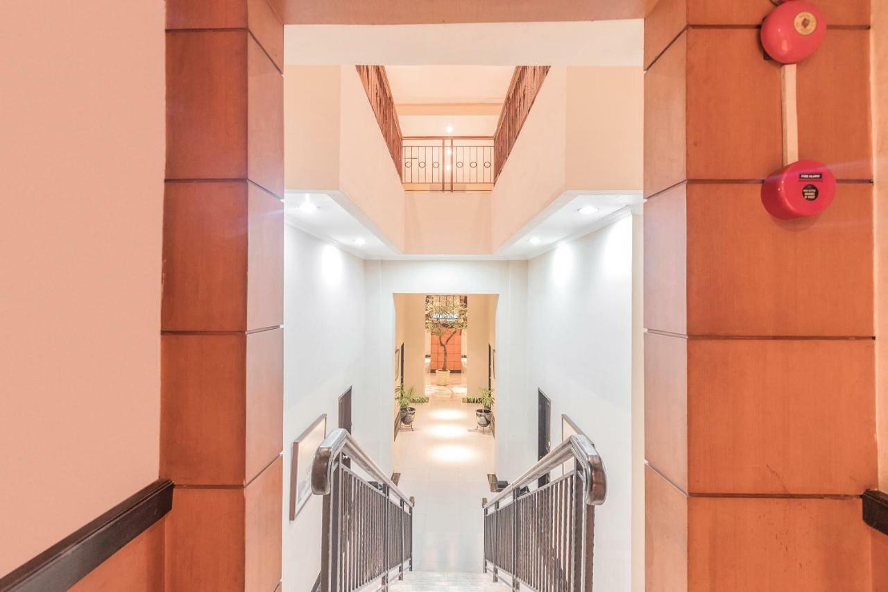 Capital O 534 Sriwijaya Hotel Джакарта Екстериор снимка